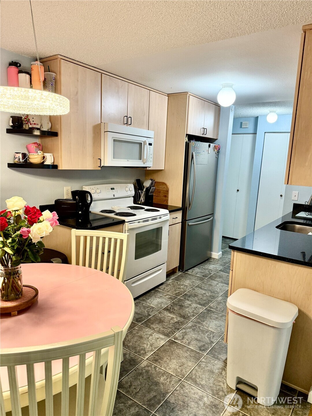 10501 8th Avenue Northeast, Unit 335 Seattle, WA 98125 - Photo 7 of 19