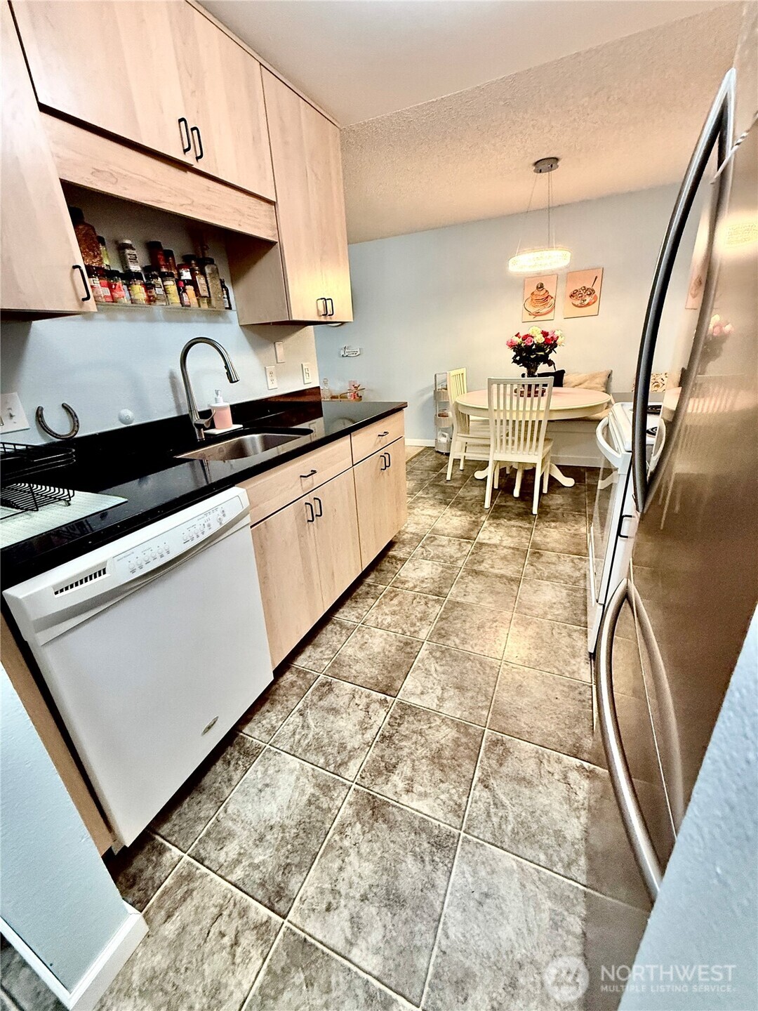 10501 8th Avenue Northeast, Unit 335 Seattle, WA 98125 - Photo 8 of 19