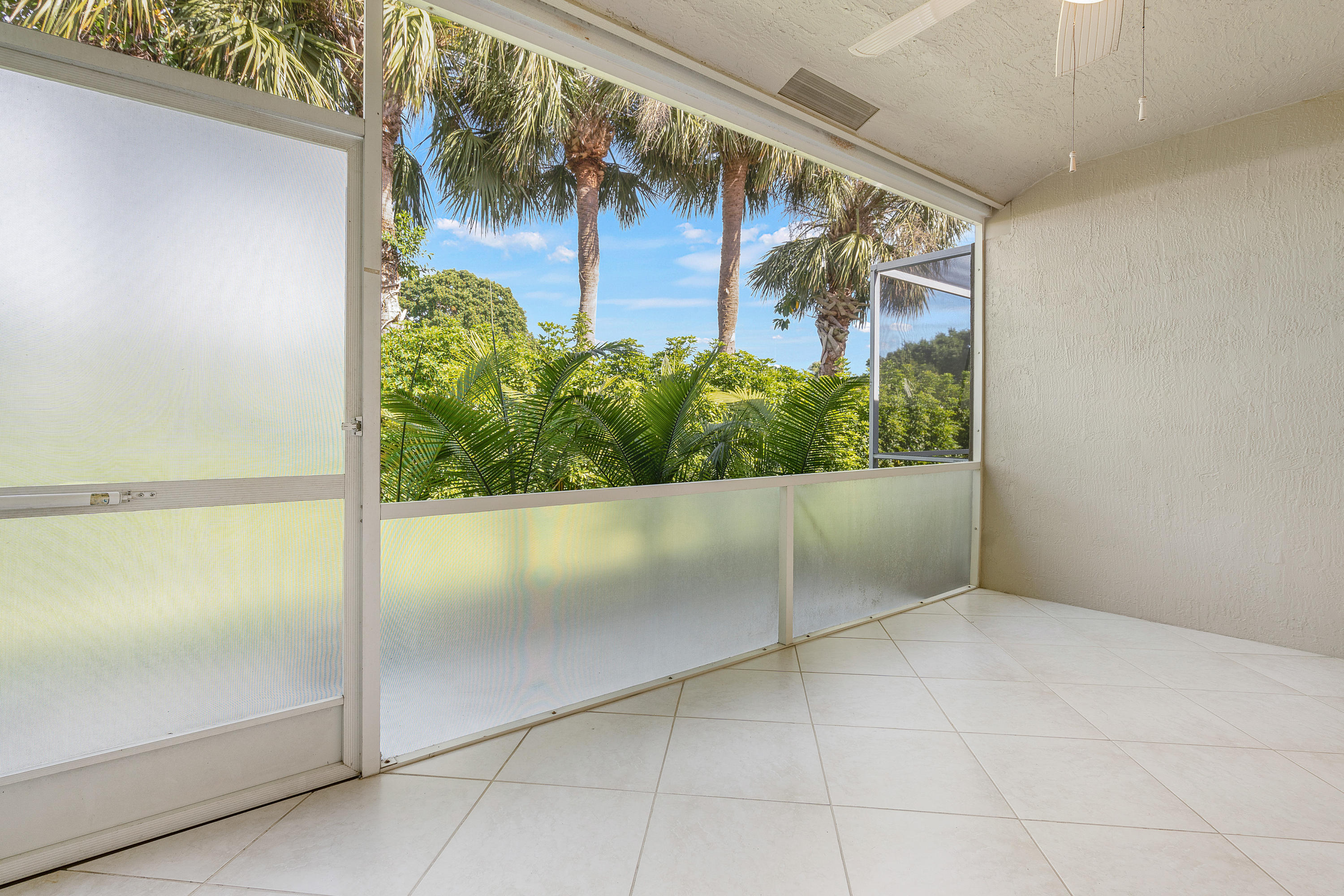 8601 Vía Serena Boca Raton, FL 33433 - Photo 32 of 56 Enclosed Patio