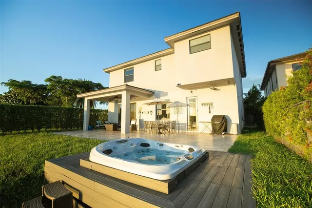 a view of outdoor space yard and patio