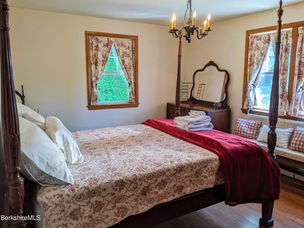 $385,000 | 15 Ballou Street, North Adams, MA 01247