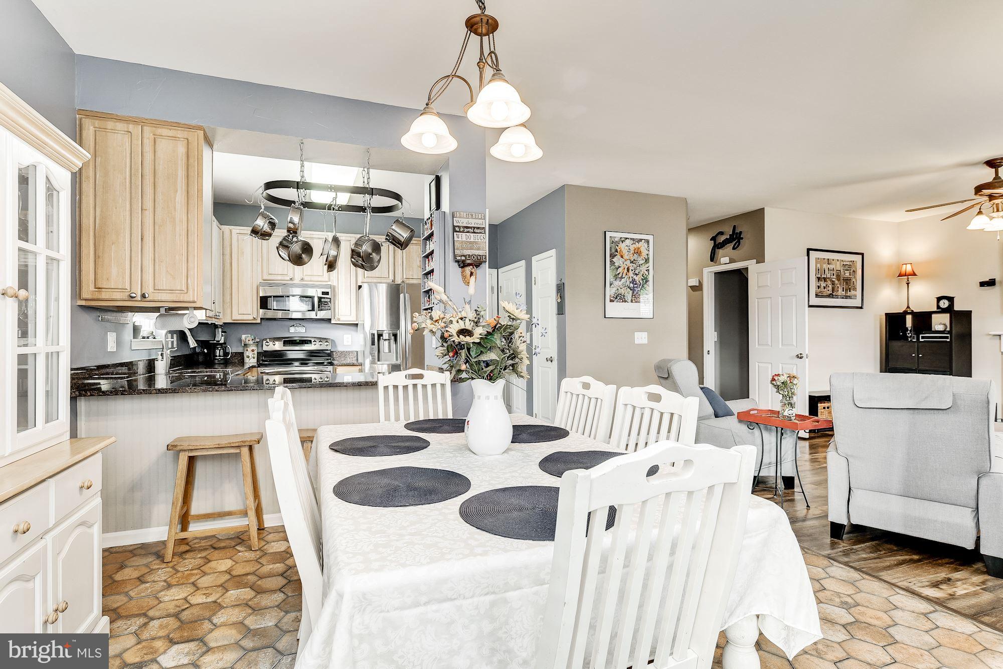 201 Byfield Road Westminster, MD 21157 - Photo 11 of 34 Breakfast Room