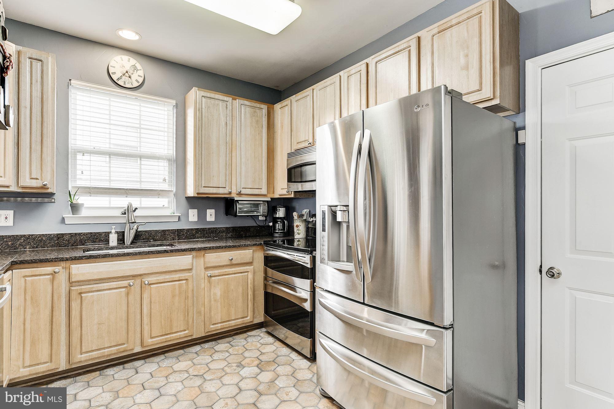 201 Byfield Road Westminster, MD 21157 - Photo 5 of 34 Eat-In Kitchen