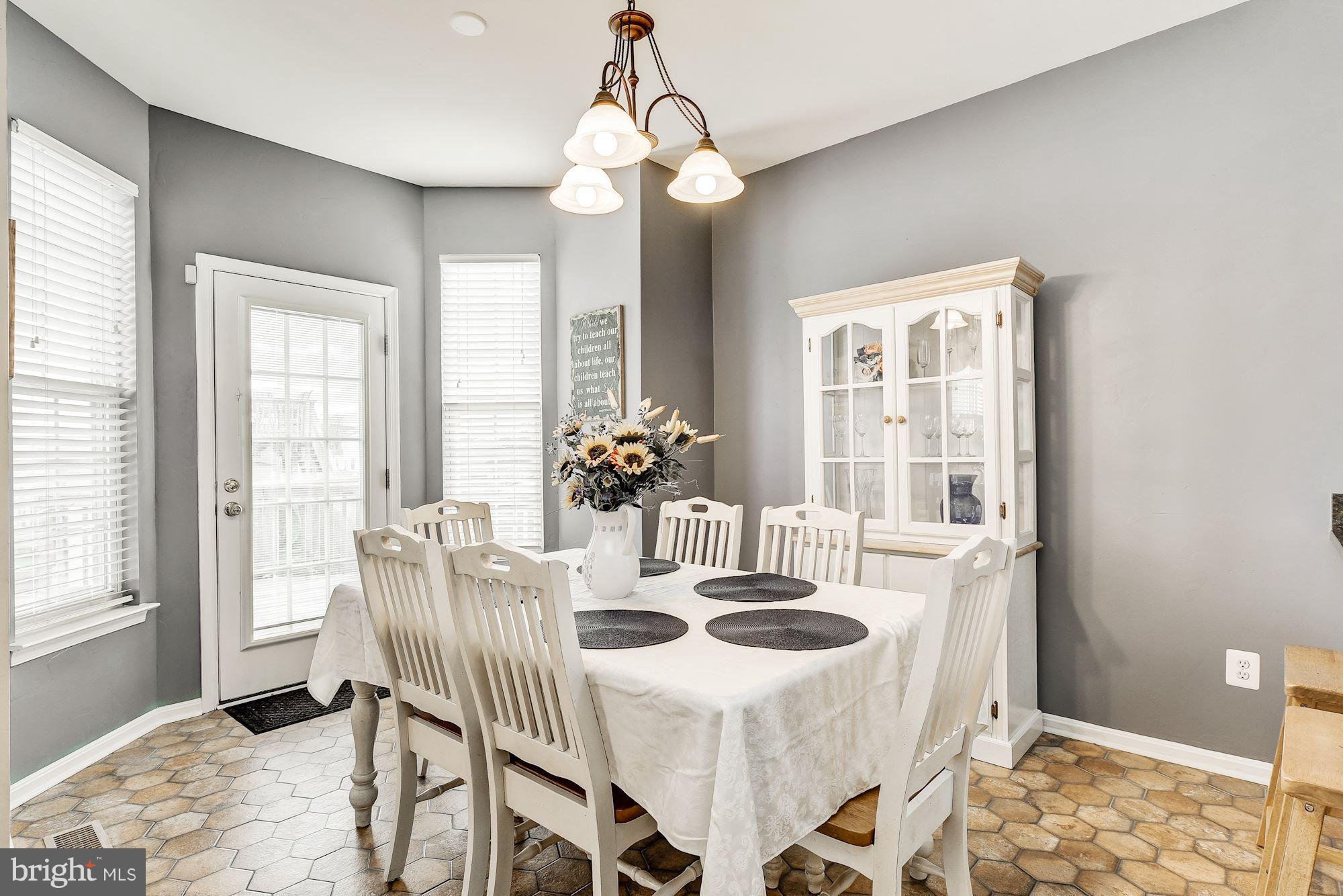 201 Byfield Road Westminster, MD 21157 - Photo 9 of 34 Breakfast Room