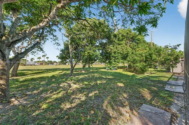 $510,500 | 849 Northwest 70th Way, Margate, FL 33063