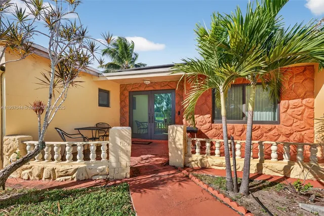 $510,500 | 849 Northwest 70th Way, Margate, FL 33063