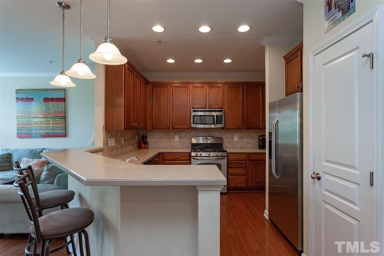 9153 Wooden Road Raleigh, NC 27617 - Photo 4 of 25 Lrg Island