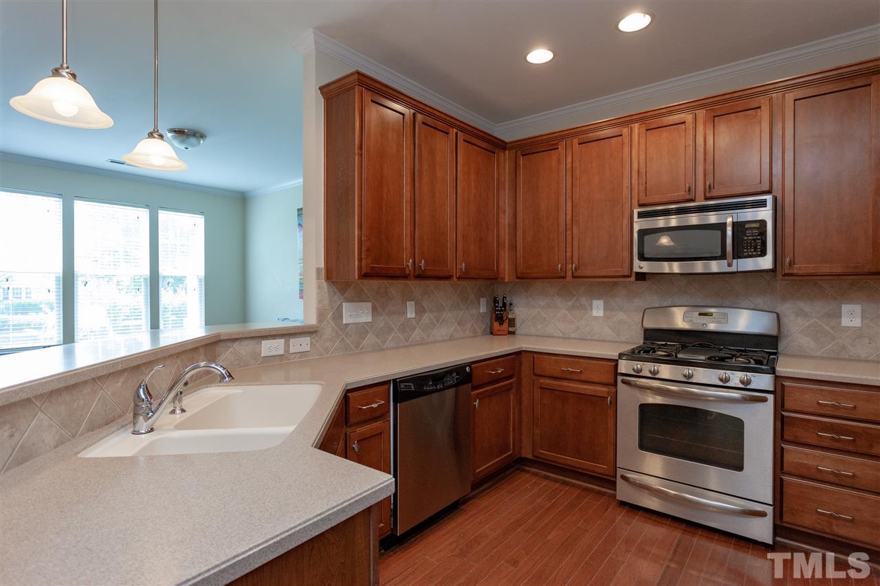 9153 Wooden Road Raleigh, NC 27617 - Photo 5 of 25 Lrg Corian counters