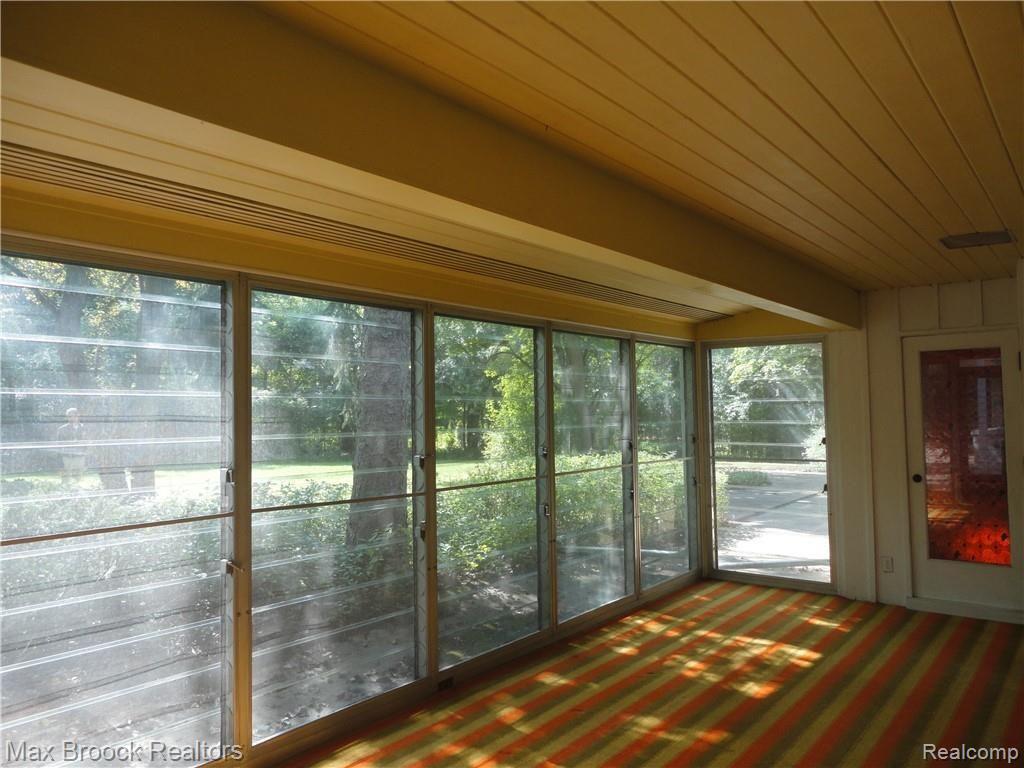 19625 Riverside Drive Beverly Hills, MI 48025 - Photo 11 of 20