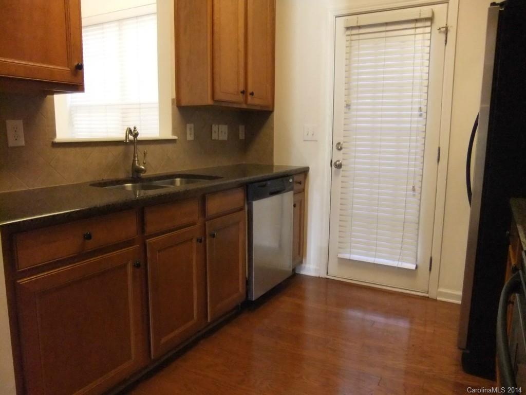 1915 Travertine Lane, Unit 213 Fort Mill, SC 29708 - Photo 5 of 15
