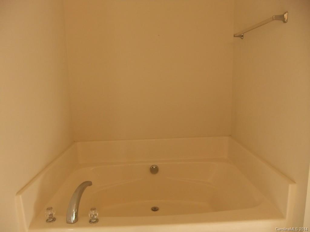1915 Travertine Lane, Unit 213 Fort Mill, SC 29708 - Photo 9 of 15