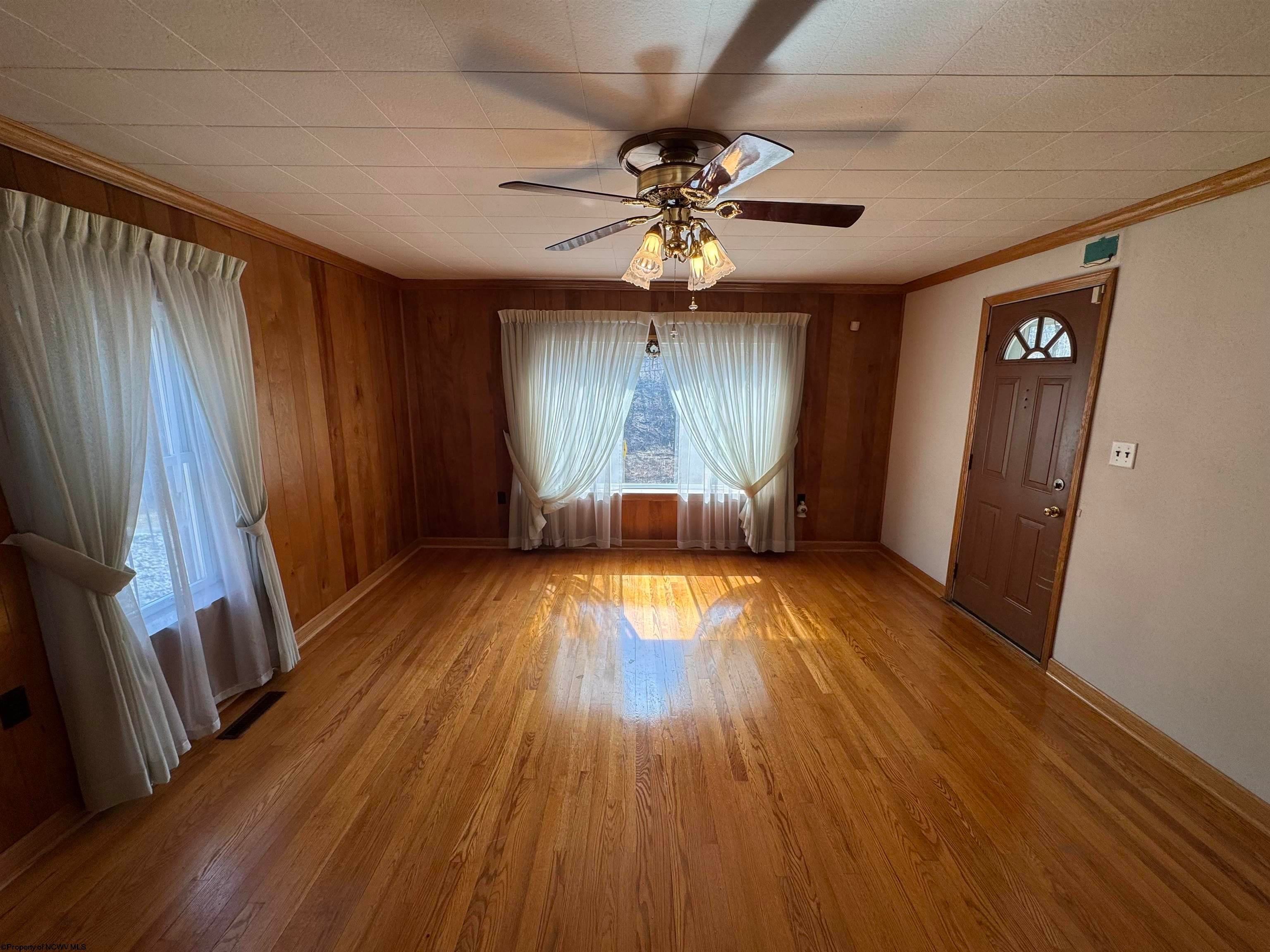 825 Colfax Road Fairmont, WV 26554 - Photo 12 of 25 Gallery Image 12