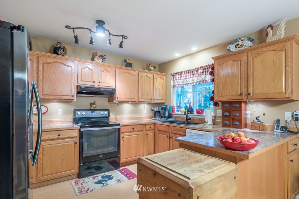 615 Nevil Road Winlock, WA 98596 - Photo 6 of 23