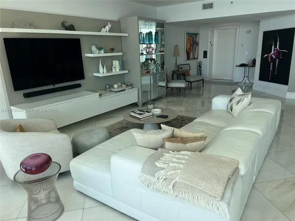 $11,500 | 1643 Brickell Avenue, Unit 903, Miami, FL 33129