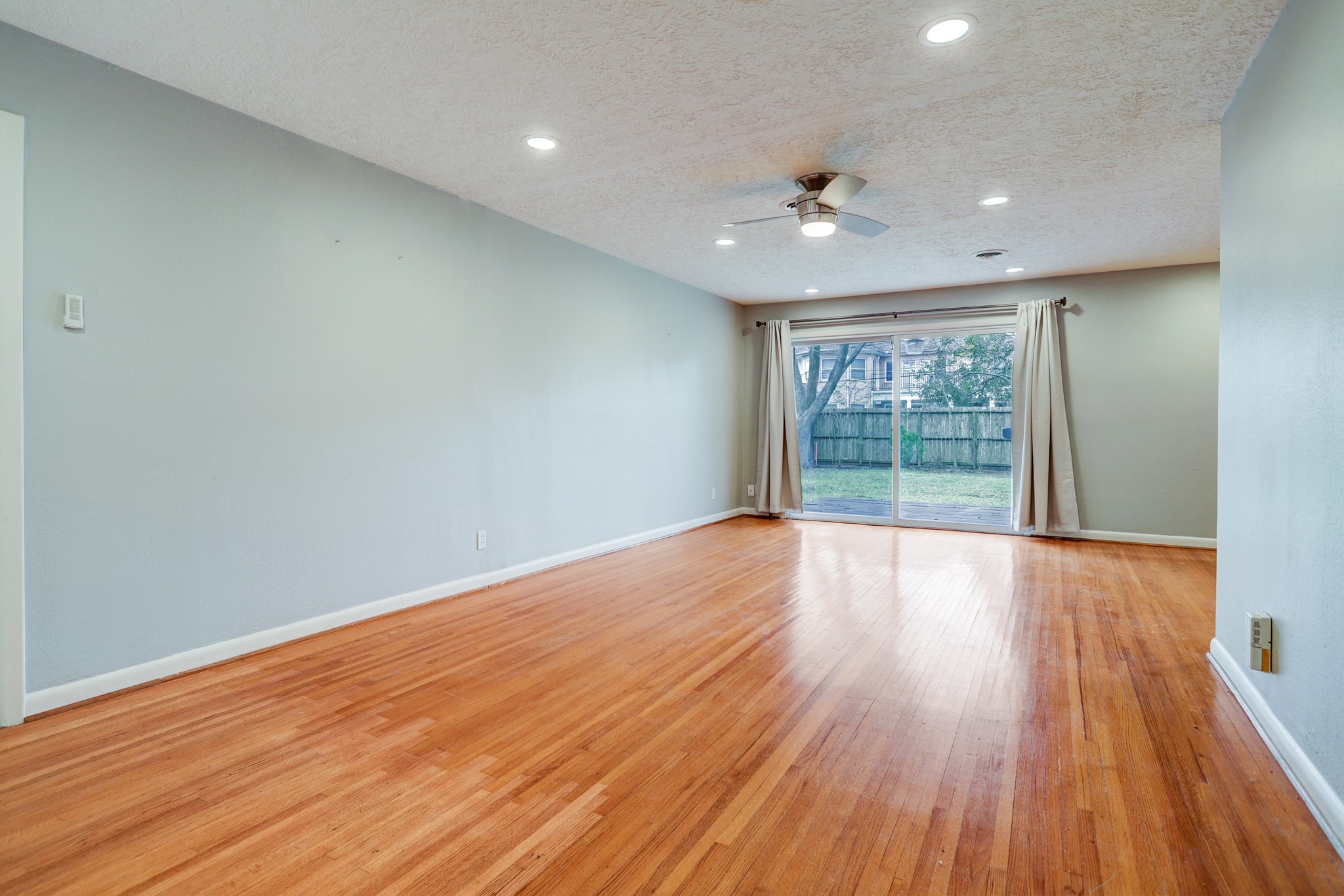 8610 Bevlyn Drive Houston, TX 77025 - Photo 13 of 20