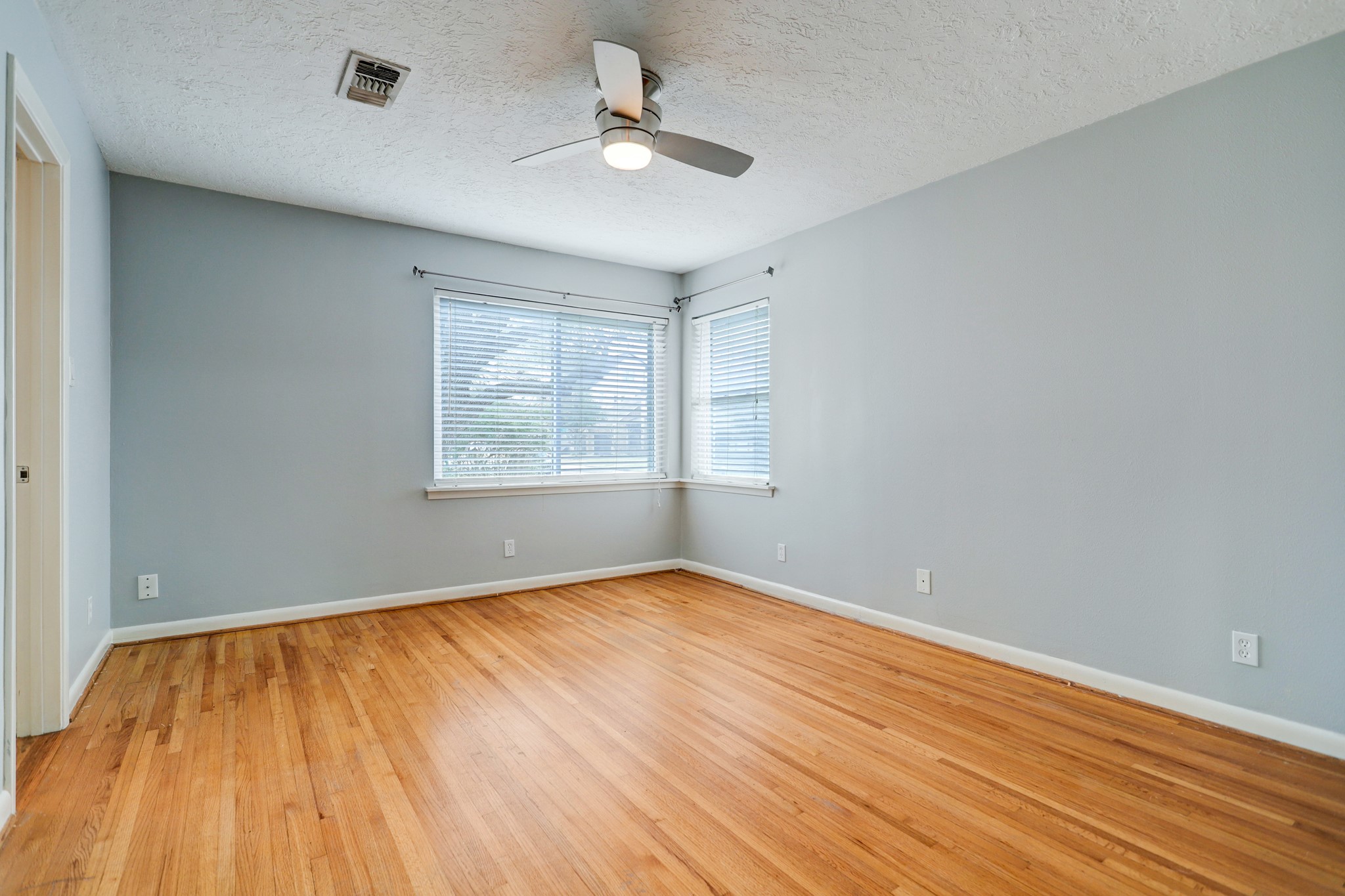 8610 Bevlyn Drive Houston, TX 77025 - Photo 15 of 20