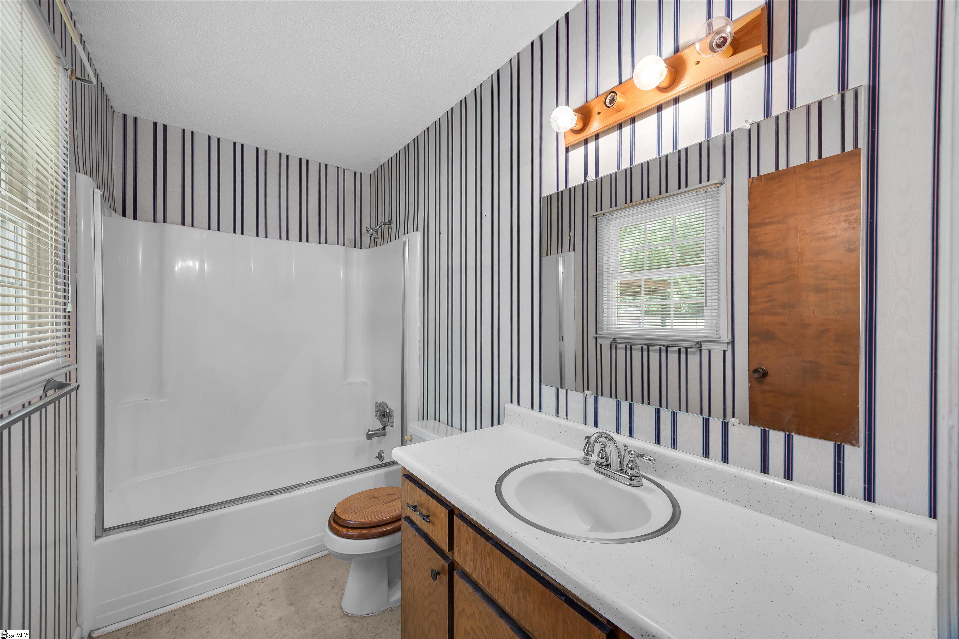 631 River Oak Circle Inman, SC 29349 - Photo 13 of 25