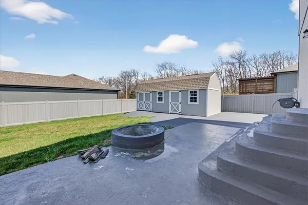 $360,011 | 1201 Southwest Burns Court, Oak Grove, MO 64075