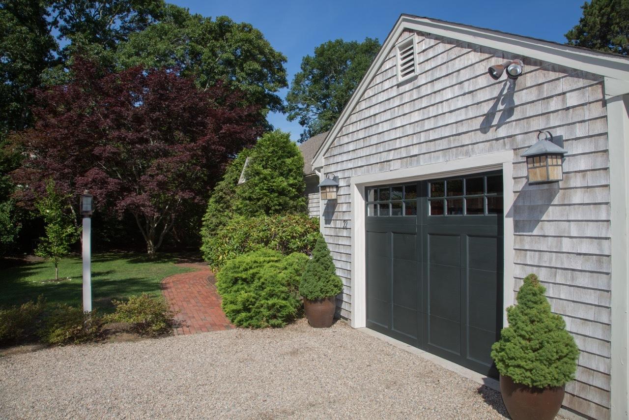 22 Bay Road Cotuit, MA 02635 - Photo 5 of 36 Lynch front Yard