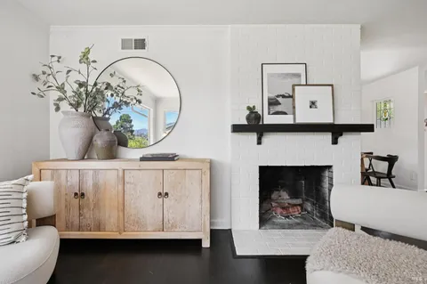 $1,150,000 | 271 Irwin Street, San Rafael, CA 94901