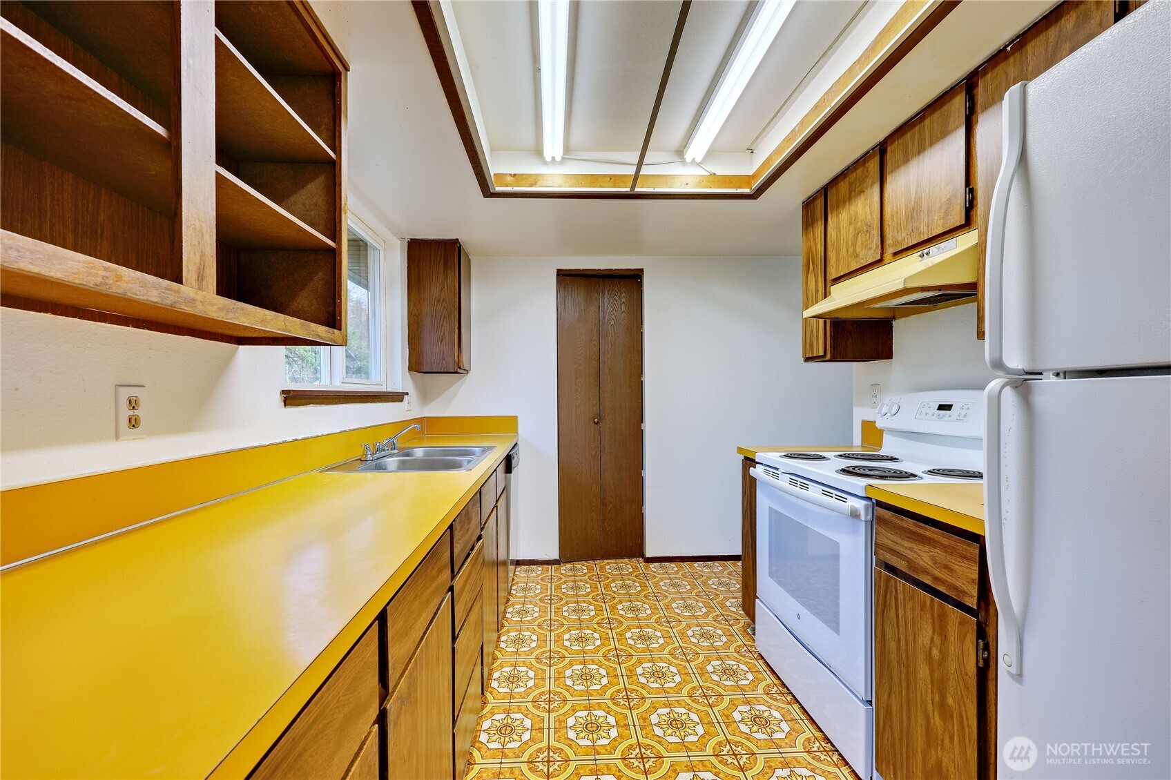 290 Northeast Torval Canyon Road Poulsbo, WA 98370 - Photo 13 of 40