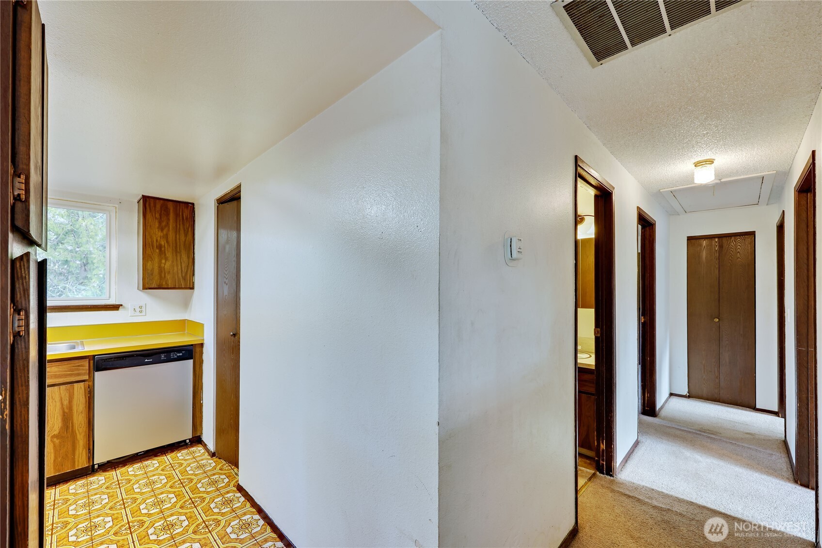 290 Northeast Torval Canyon Road Poulsbo, WA 98370 - Photo 16 of 40