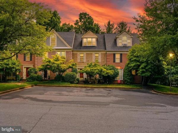 $565,000 | 37 Farnham Way, Lutherville-Timonium, MD 21093