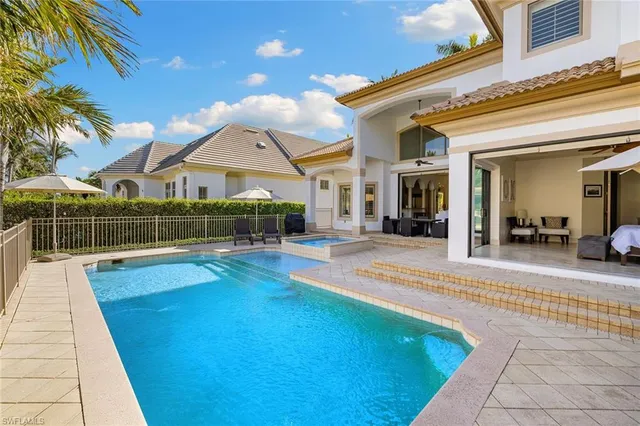 $6,790,000 | 533 15th Avenue South, Naples, FL 34102