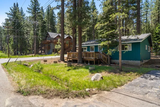 a view of a house with swimming pool