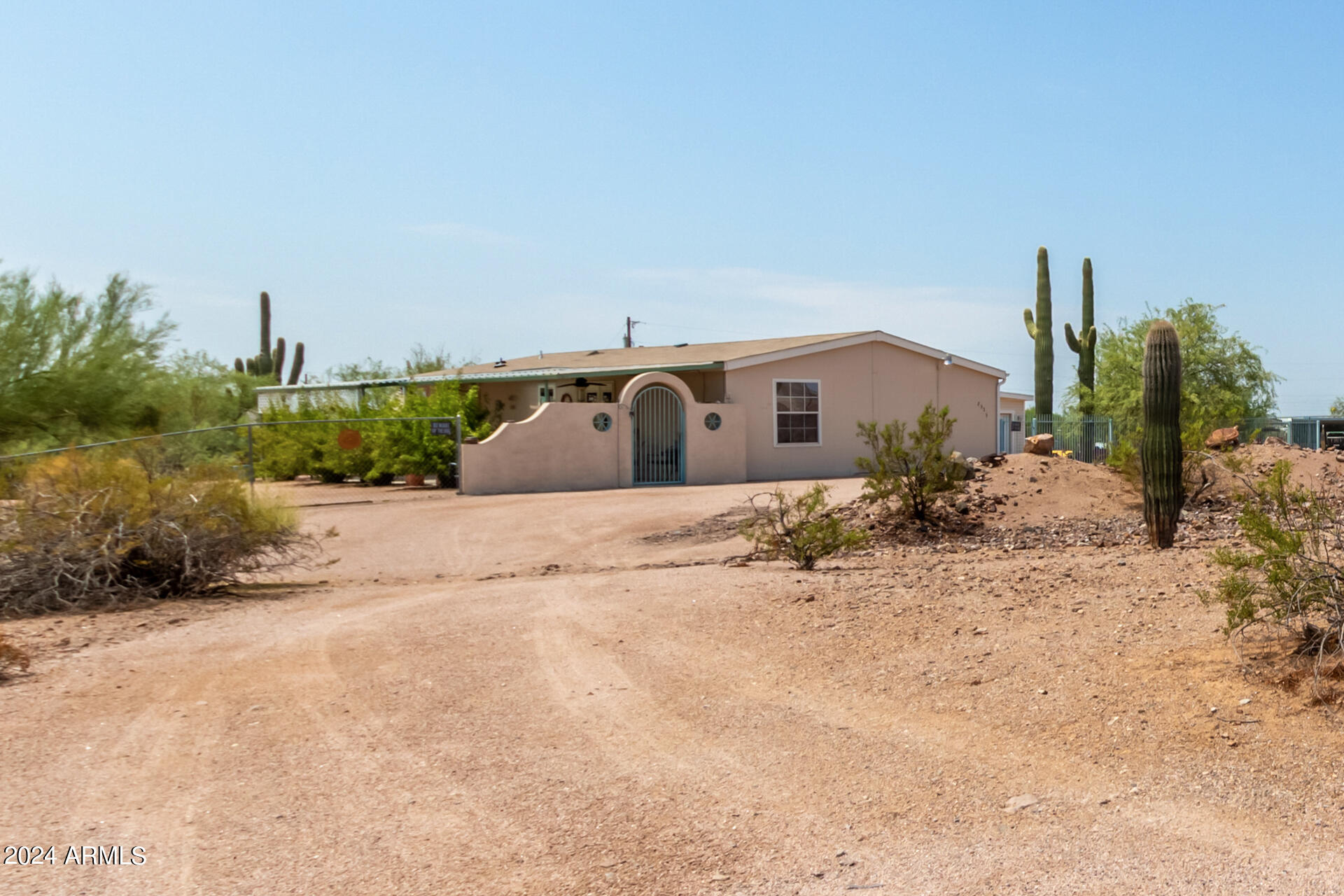 2575 East 6th Avenue Apache Junction, AZ 85119 - Photo 1 of 52 04 - 6th