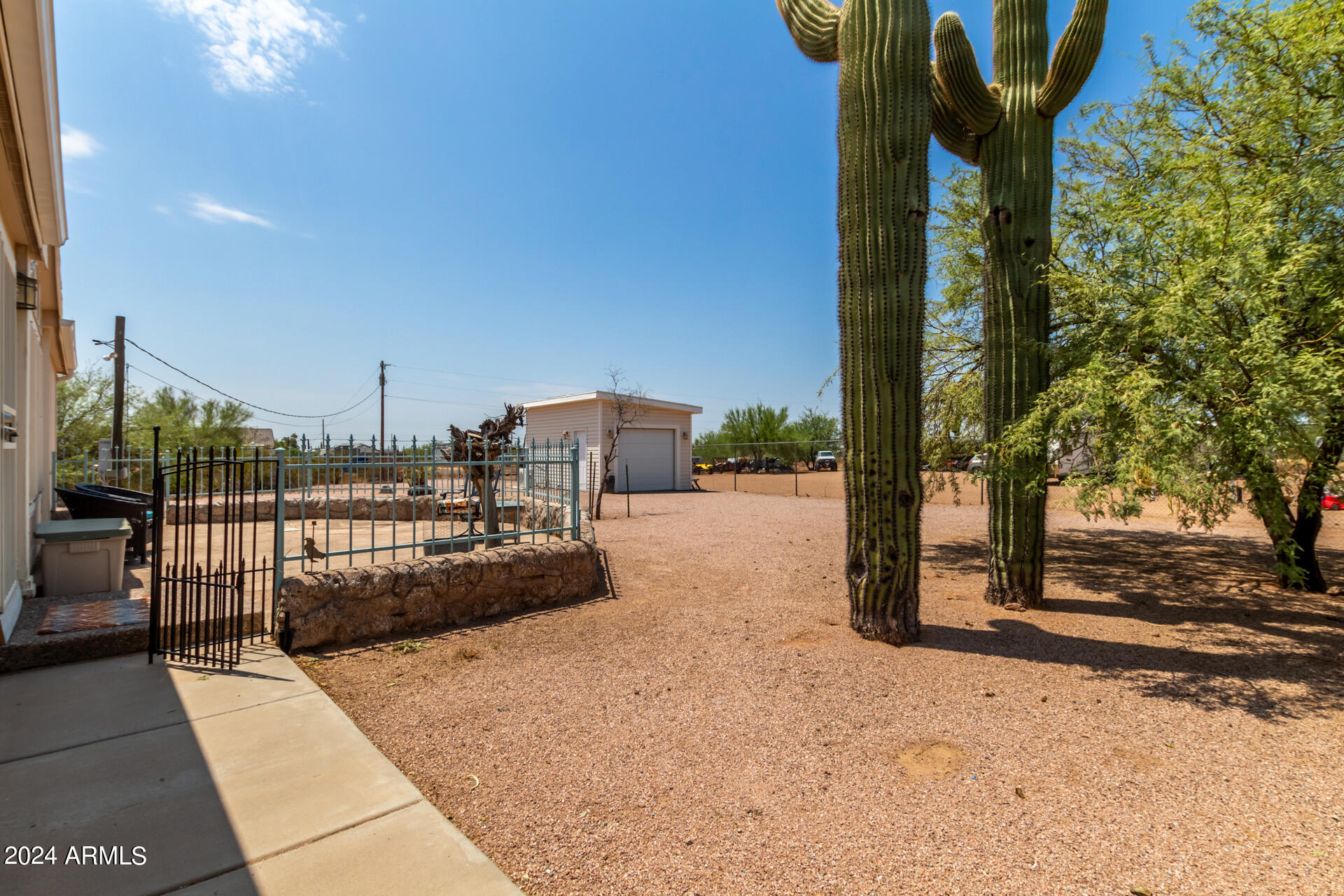 2575 East 6th Avenue Apache Junction, AZ 85119 - Photo 35 of 52 38 - 6th