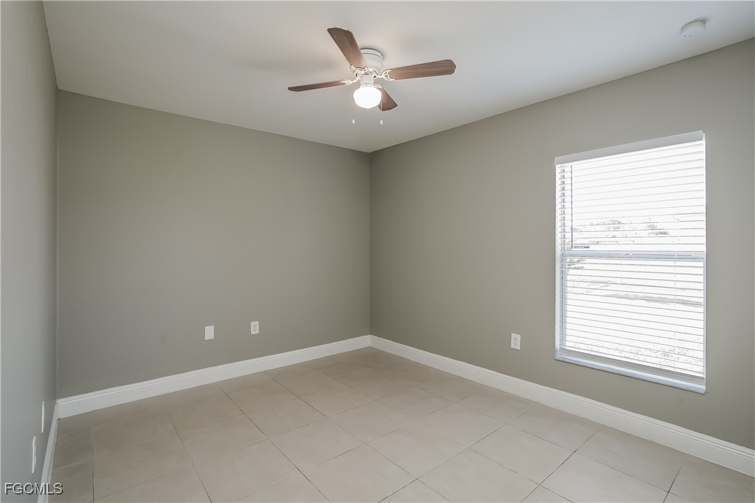 2701 36th Street Southwest Lehigh Acres, FL 33976 - Photo 13 of 16