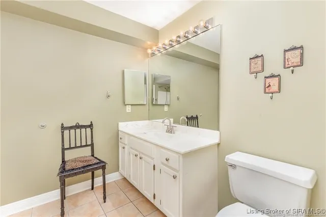 $234,800 | 1 Riverpointe Plaza, Unit 520, Jeffersonville, IN 47130