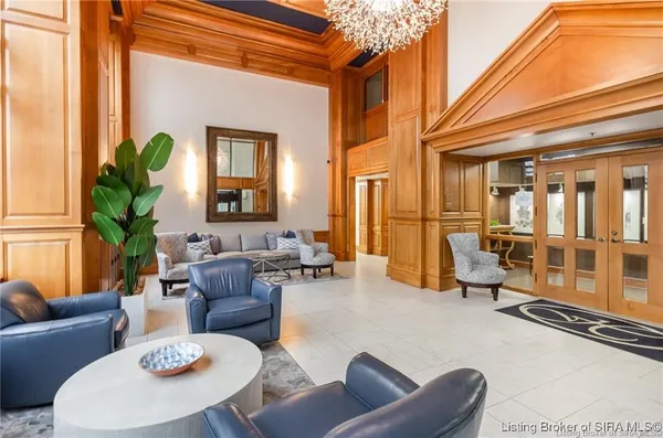 $234,800 | 1 Riverpointe Plaza, Unit 520, Jeffersonville, IN 47130