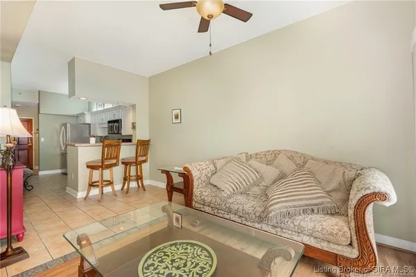 $234,800 | 1 Riverpointe Plaza, Unit 520, Jeffersonville, IN 47130