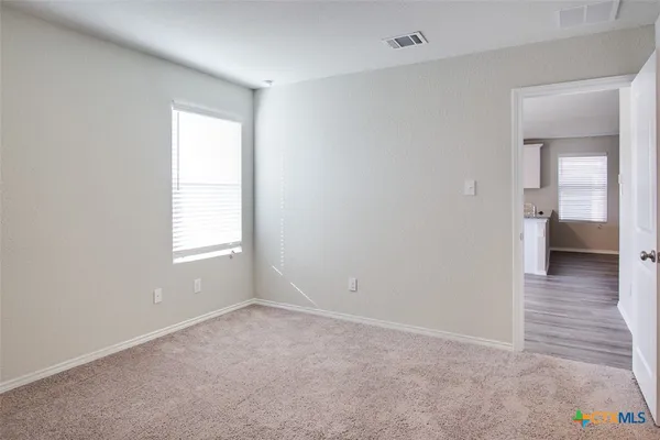 $1,750 | 1915 Chiffchaff, New Braunfels, TX 78130