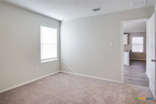 $1,750 | 1915 Chiffchaff, New Braunfels, TX 78130