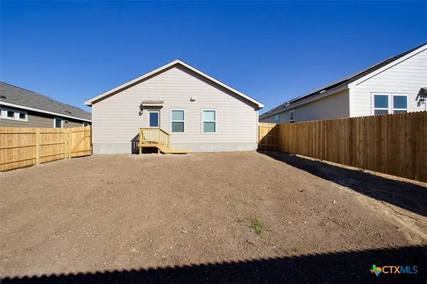 $1,750 | 1915 Chiffchaff, New Braunfels, TX 78130