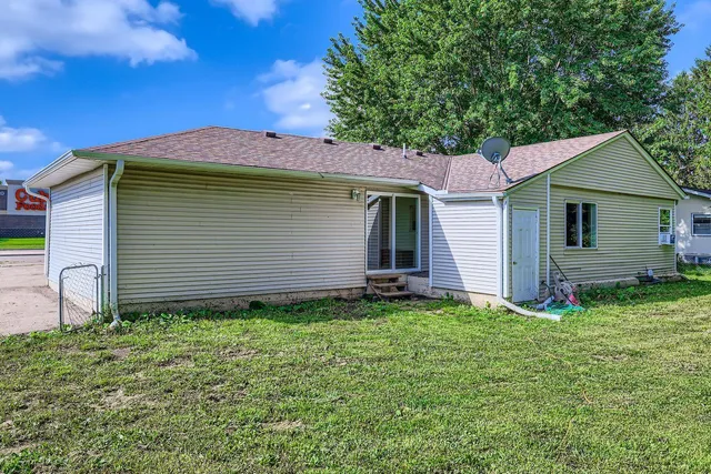 $255,000 | 1021 Diffley Road, Eagan, MN 55123