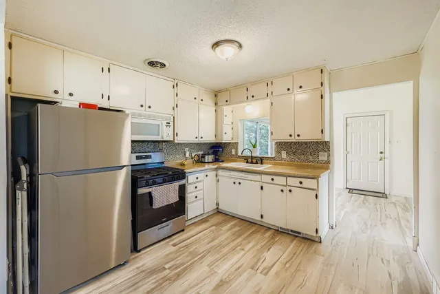 $255,000 | 1021 Diffley Road, Eagan, MN 55123