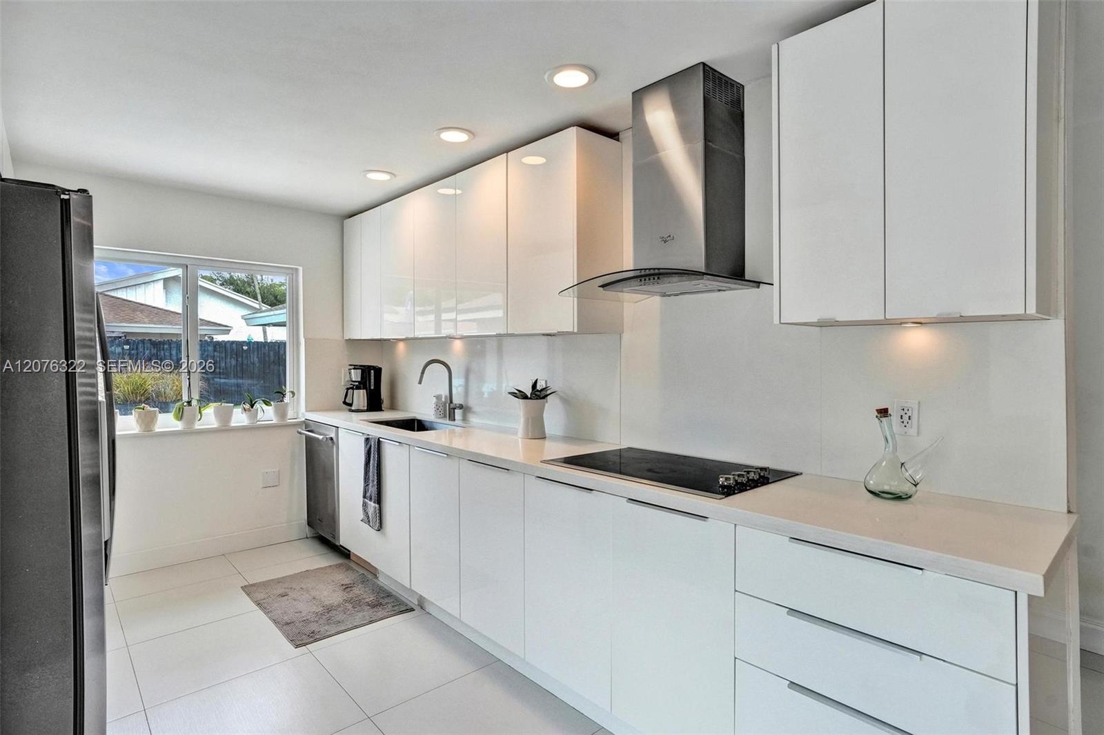 18 Boxwood Road Hollywood, FL 33021 - Photo 19 of 45 Gallery Image 19