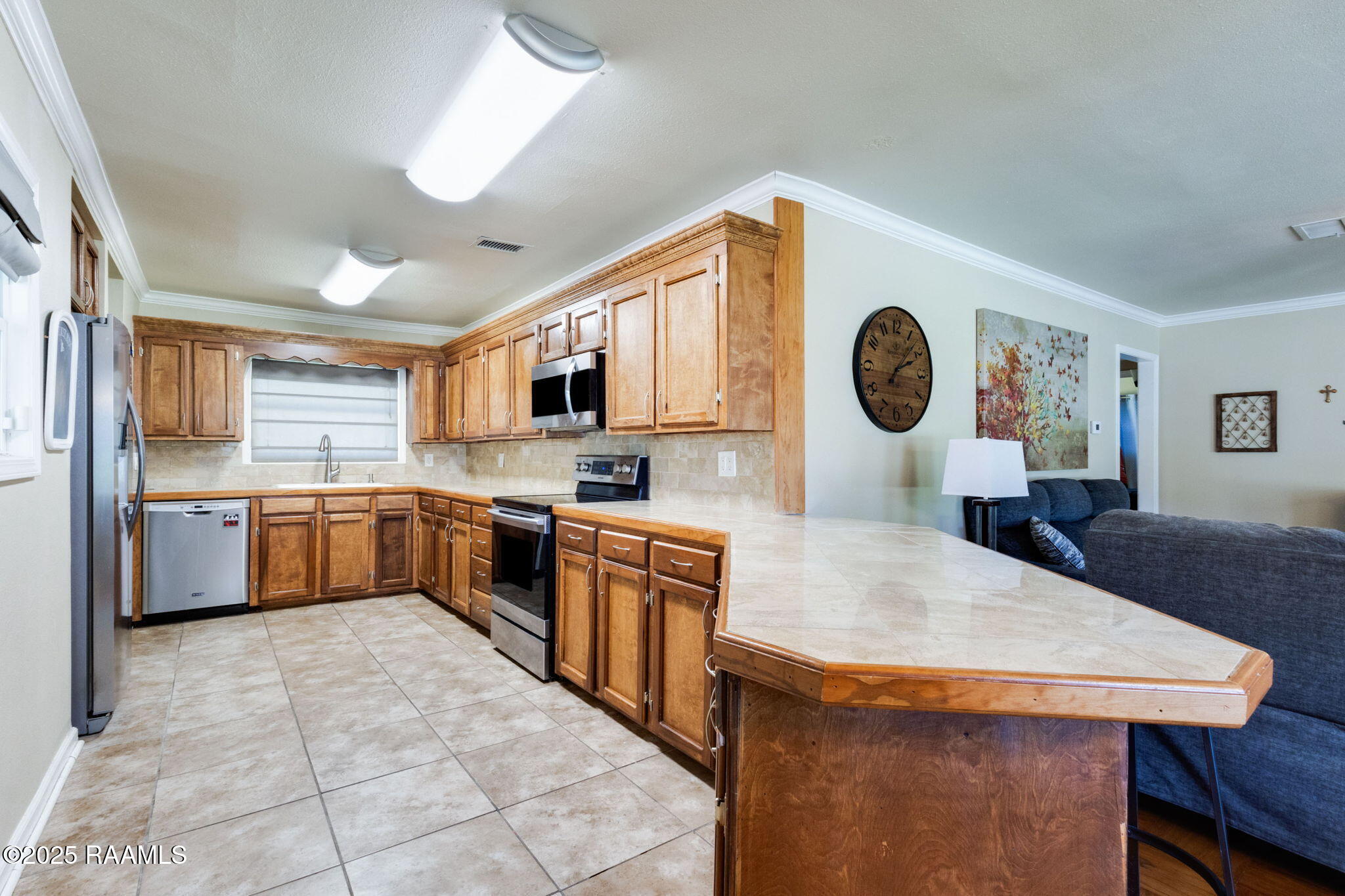 123 Parduton Street Lafayette, LA 70503 - Photo 3 of 18 3-web-or-mls-123 Parduton St-2