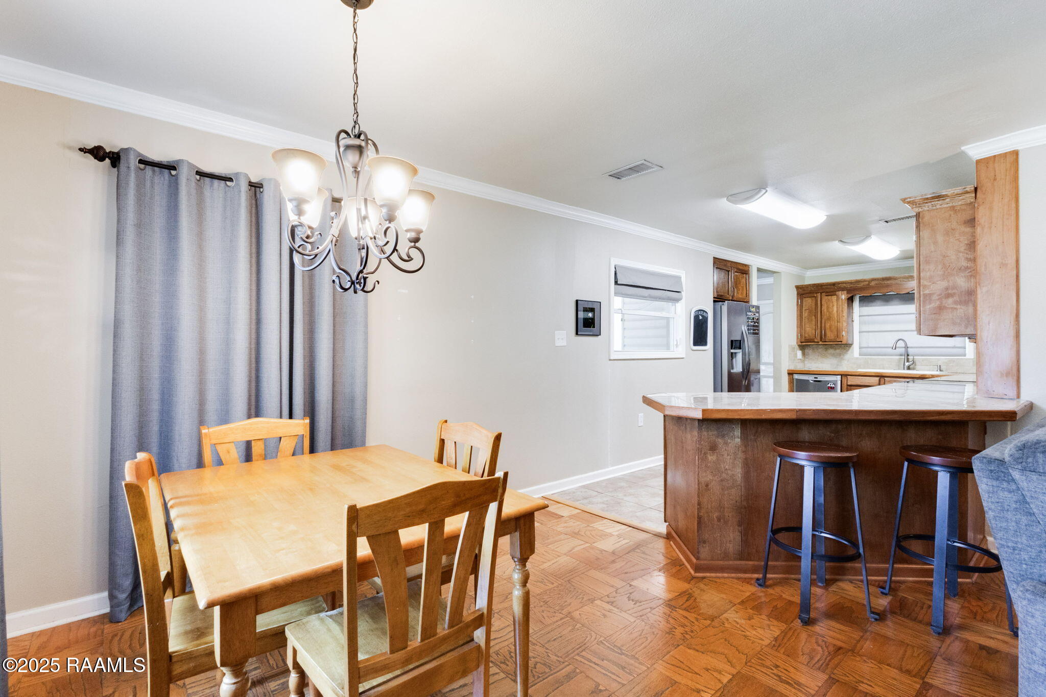 123 Parduton Street Lafayette, LA 70503 - Photo 5 of 18 10-web-or-mls-123 Parduton St-9