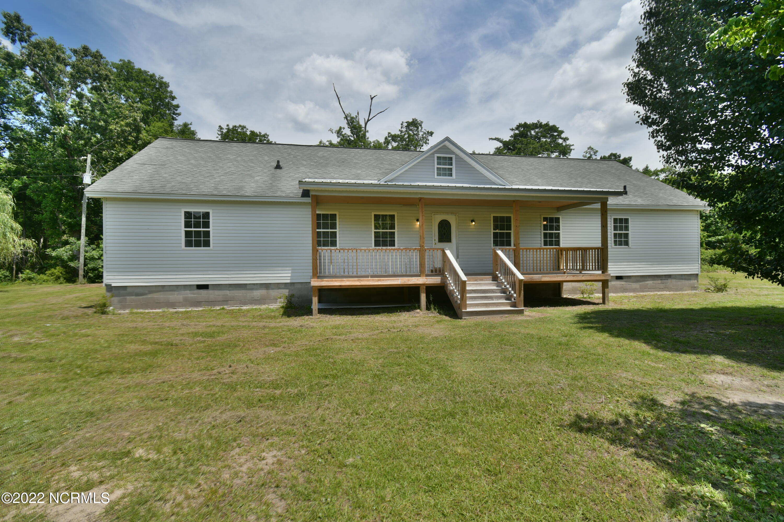 4476 General Howe Riegelwood, NC 28456 - Photo 4 of 46 4476 General Howe Hwy Riegelwood