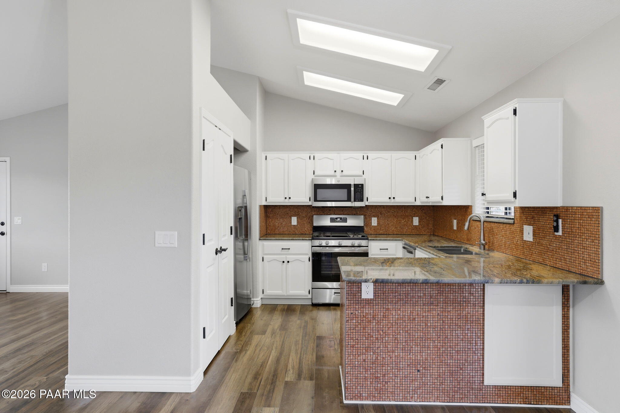 3431 North Victor Road Prescott Valley, AZ 86314 - Photo 9 of 32 9-Kitchen 1