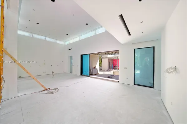 $5,850,000 | 820 Northeast 111th Street, Biscayne Park, FL 33161