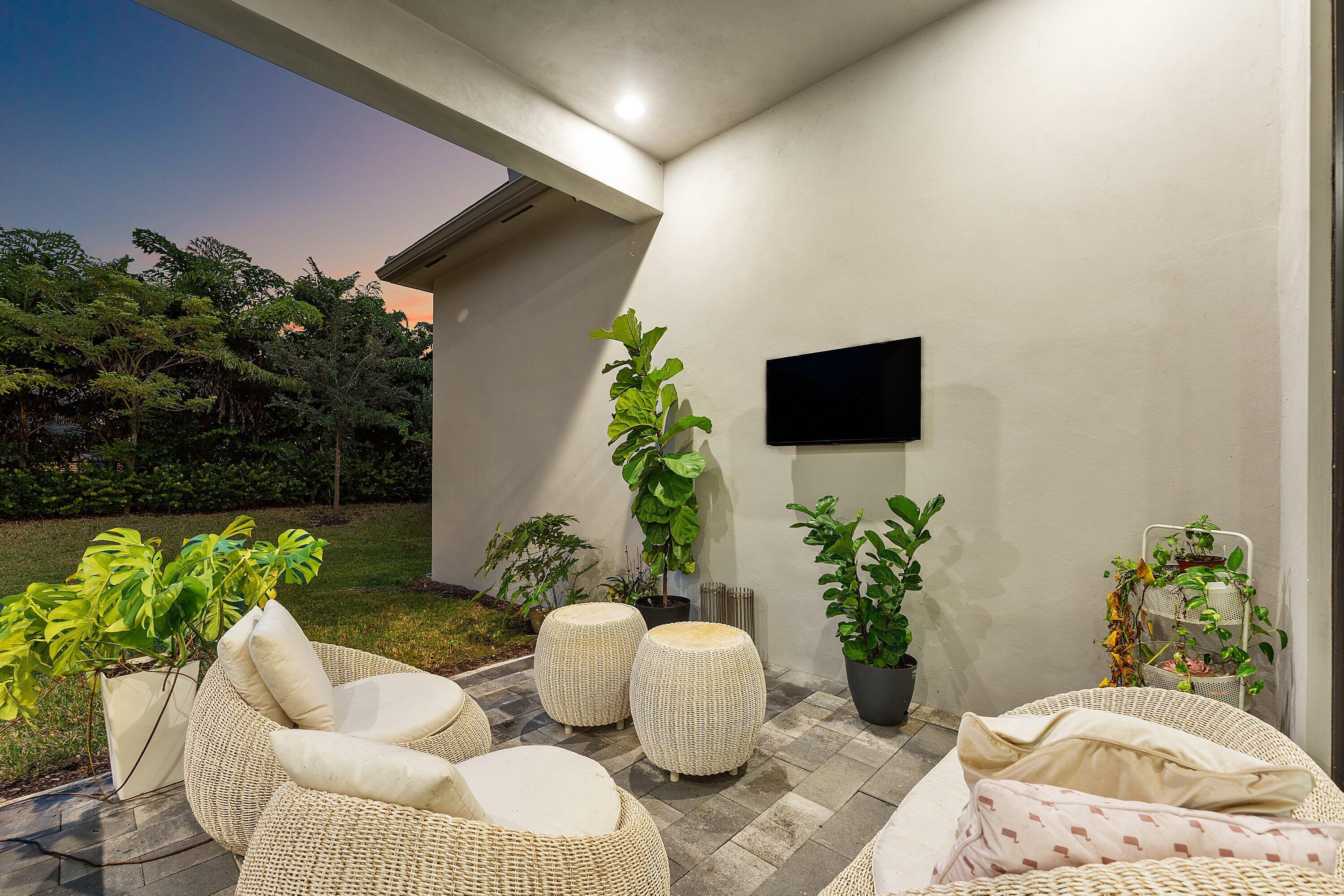 8533 Ganton Drive Boca Raton, FL 33434 - Photo 33 of 64 052-8533GantonDrive-BocaRaton-FL-33434-S