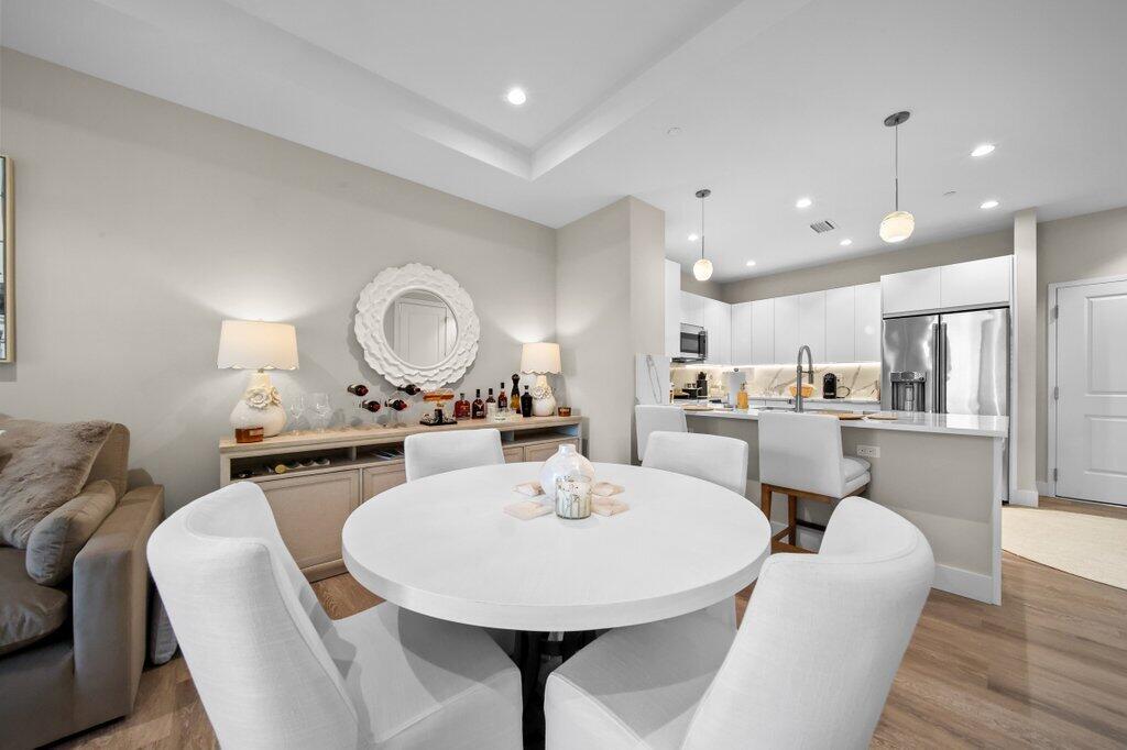 41 Southwest Seminole Street, Unit 205 Stuart, FL 34994 - Photo 9 of 35 diningkitchen1.jpg-SMALL