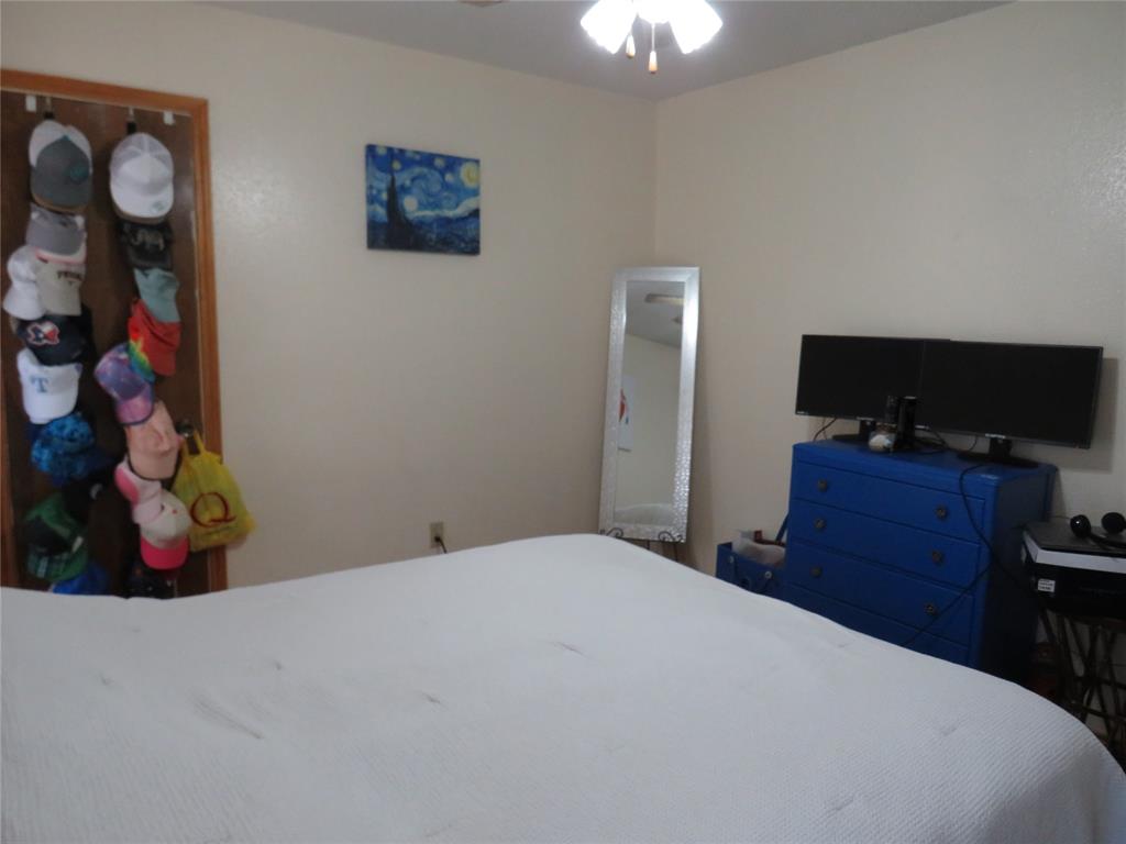 3308 Spring Valley Drive Bedford, TX 76021 - Photo 23 of 34