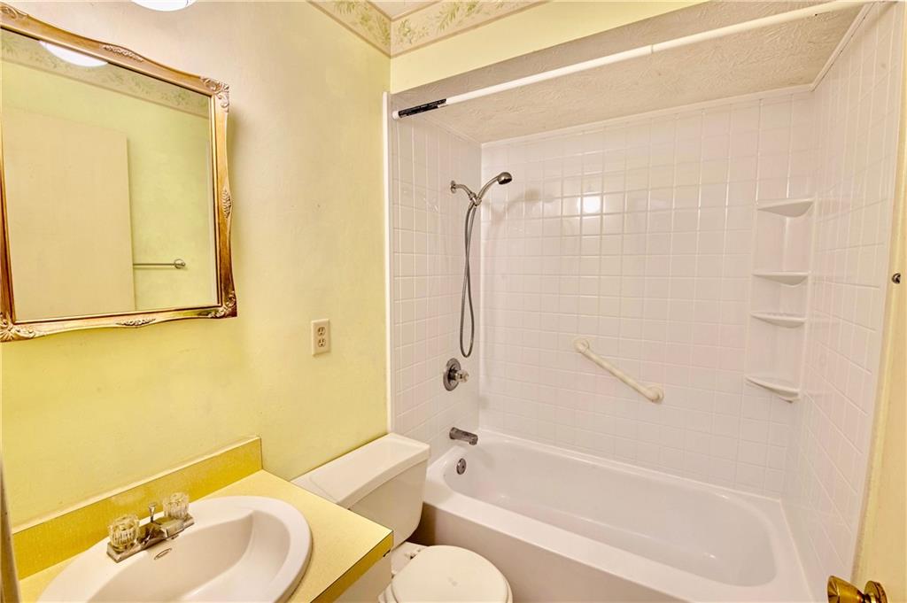 7627 Miracle Road Indianapolis, IN 46237 - Photo 22 of 27 Gallery Image 22